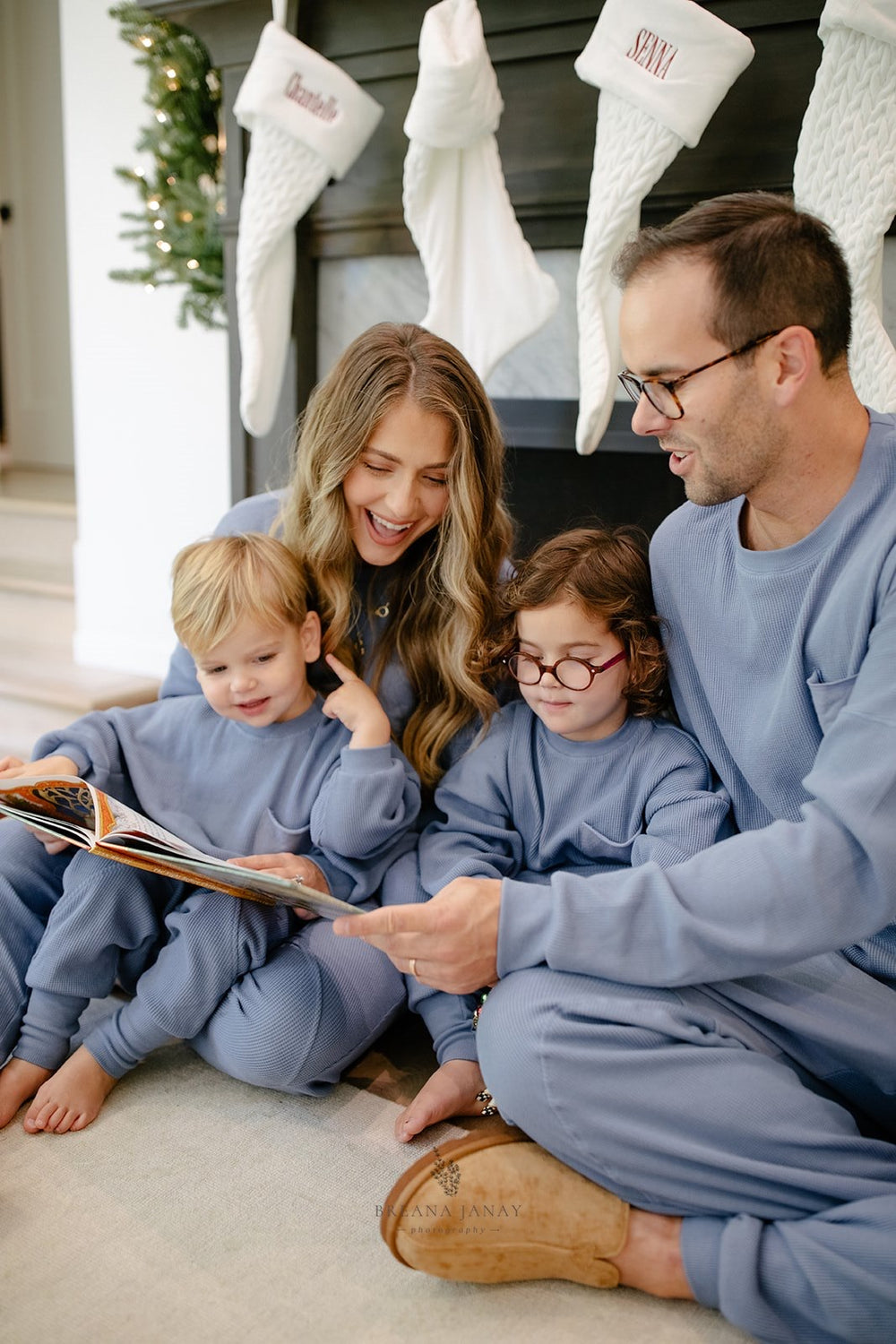 Embrace the Cozy Vibes: Unveiling Senna Case's Perfect Matching Loungewear for Memorable Family Moments this Holiday Season